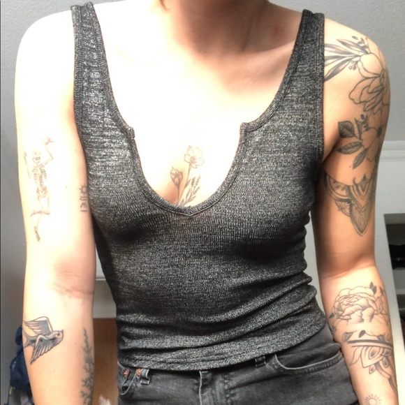 Knitted TNA Golden Keyhole Sweater Top - Picture 4 of 5